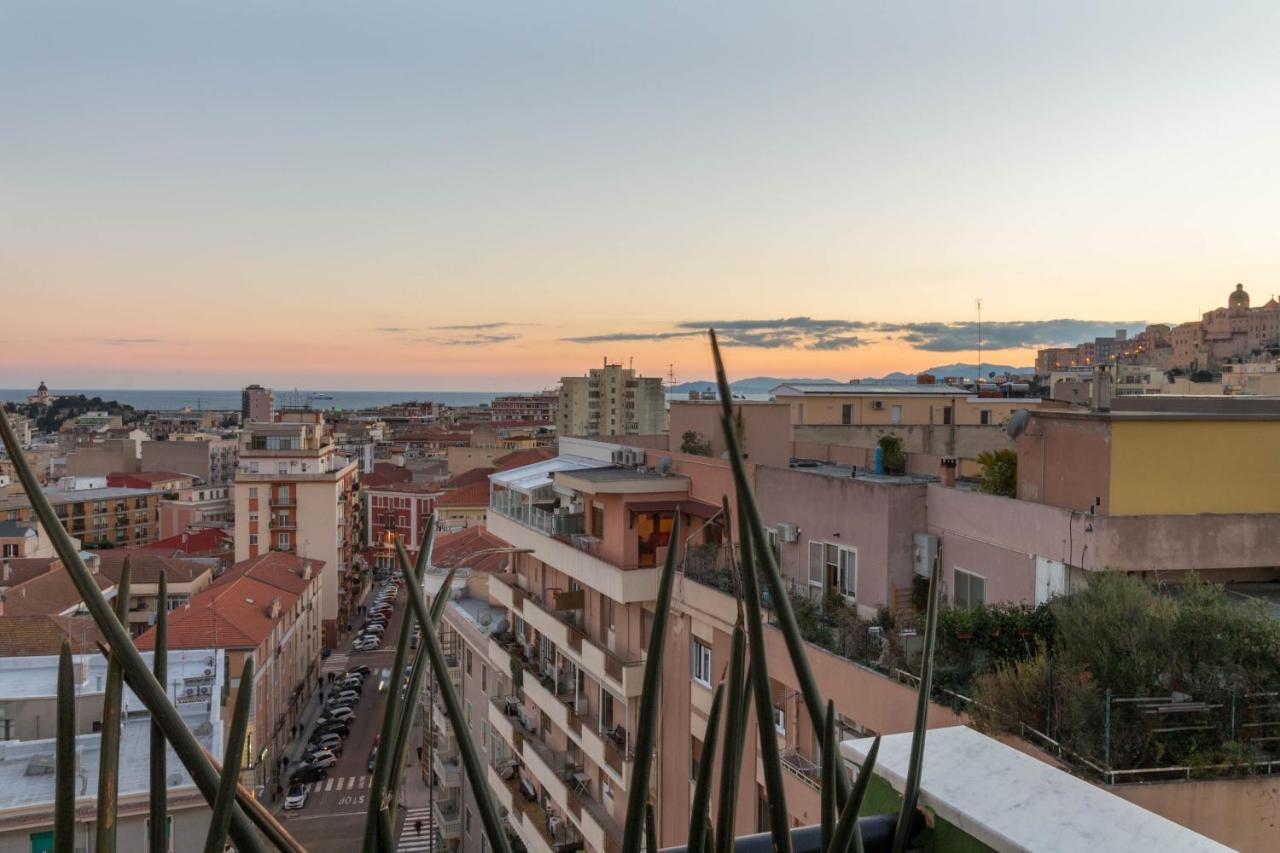 Eleventh Floor Suites Cagliari Dış mekan fotoğraf